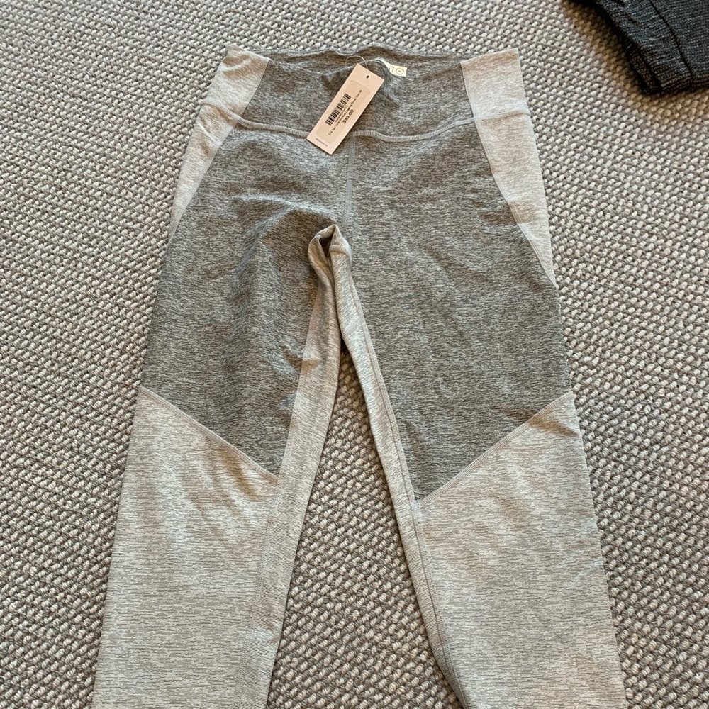 NWT - Outdoor Voices Leggings